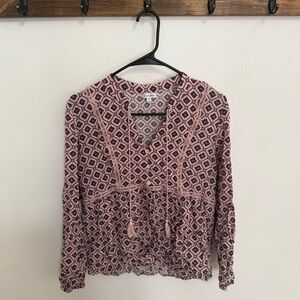 Love Fire Diamond Patterned Pink Tassel Blouse
